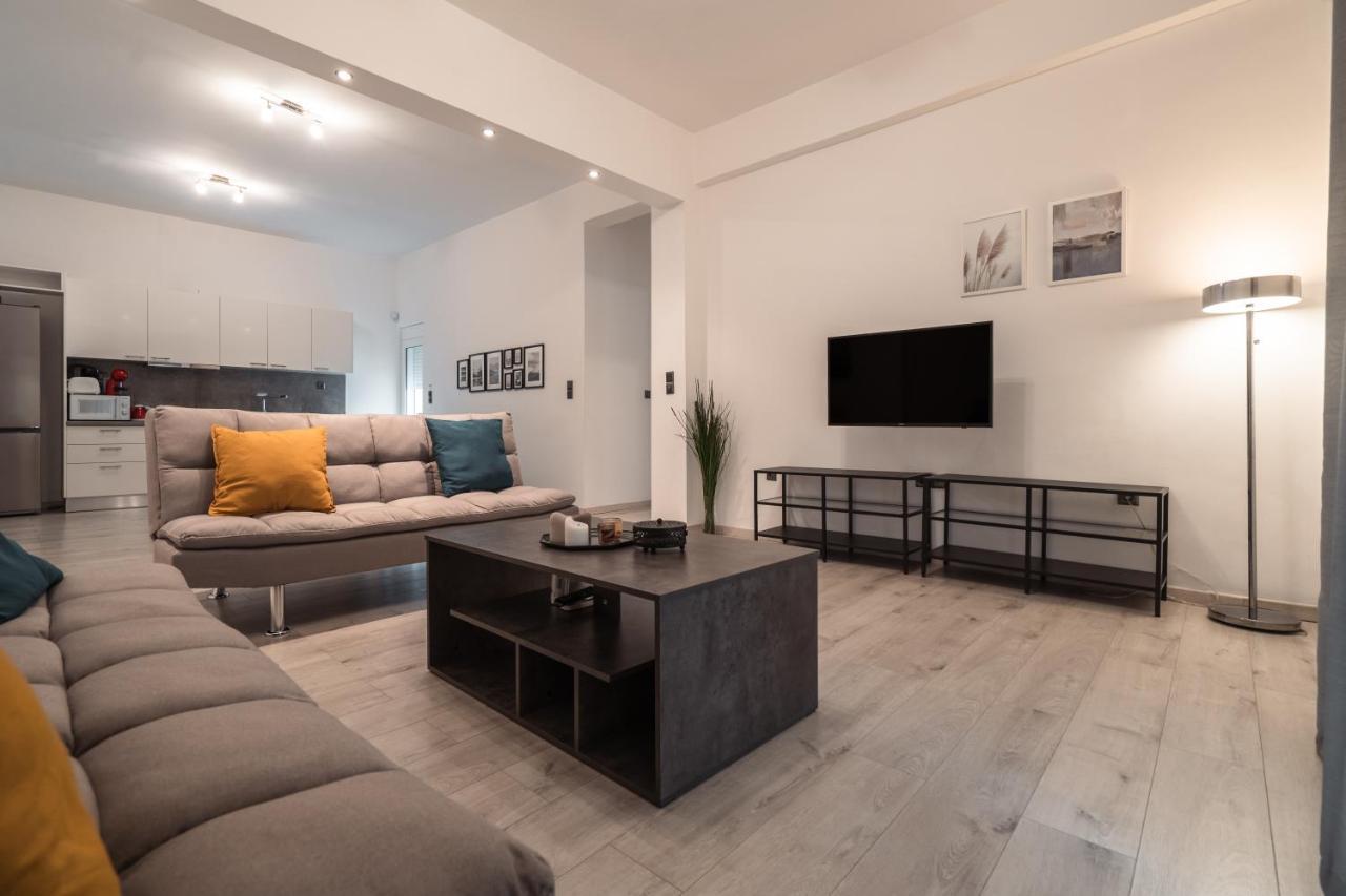 Apartment Urban Serenity Gem In Kallithea Neighbourhood! *