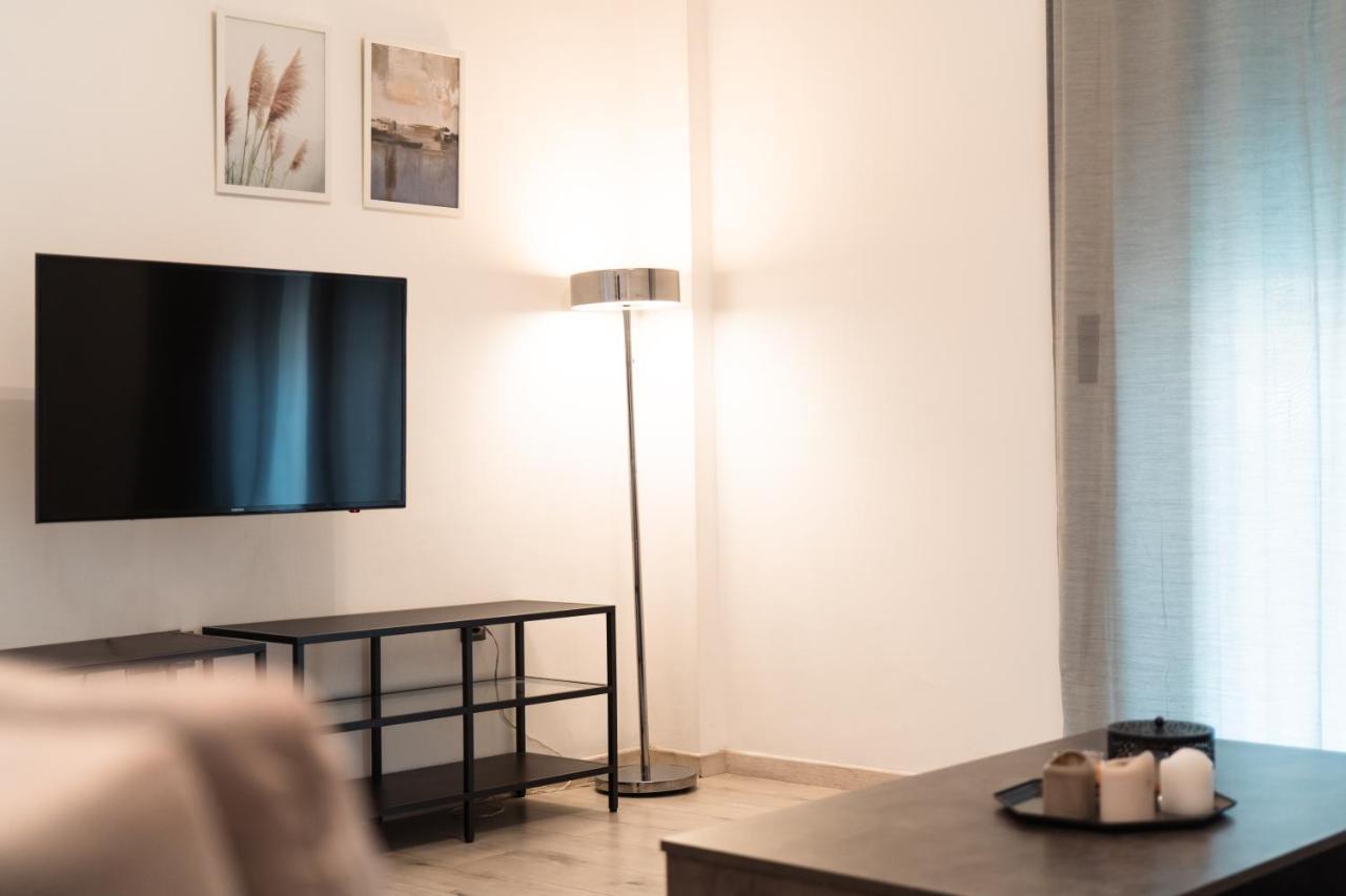 Urban Serenity Gem In Kallithea Neighbourhood! Apartment