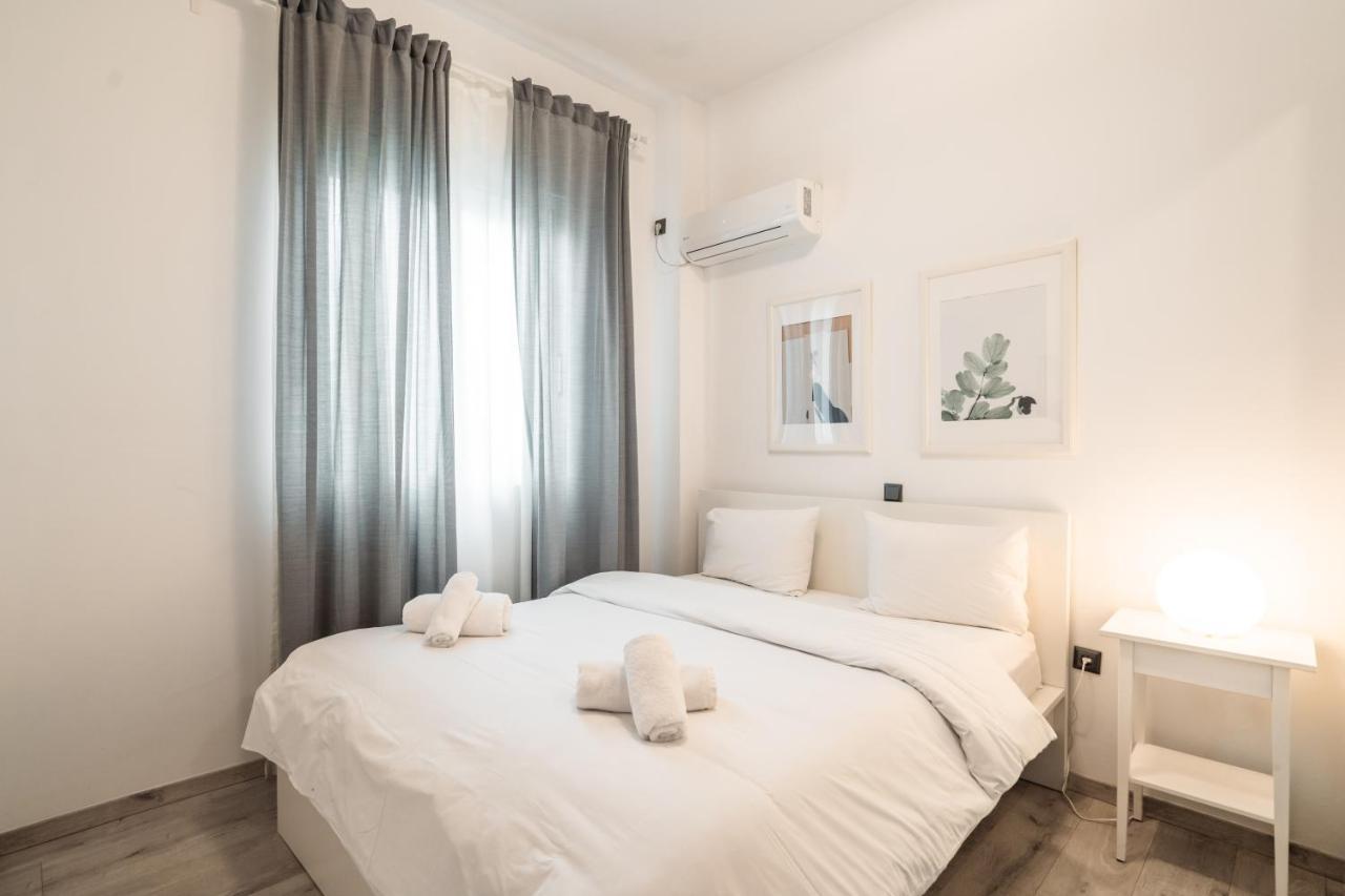 Urban Serenity Gem In Kallithea Neighbourhood! Daire Atina